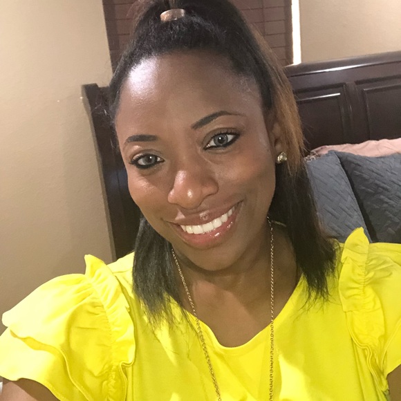 Meet your Posher, Theresa - Picture 1 of 1